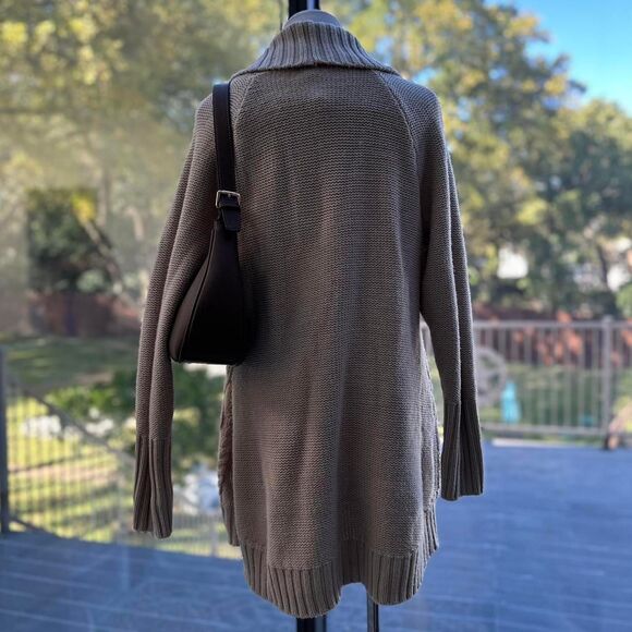 Merona Women's Tan and Cream Cardigan - Picture 2 of 5